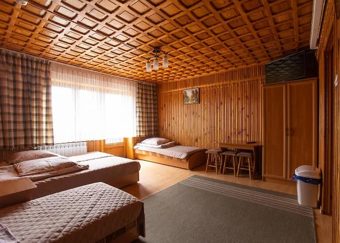 לינה וארוחת בוקר U Haliny ביאלי דונאייק