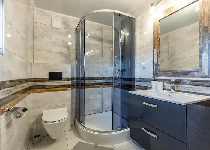 U Haliny לינה וארוחת בוקר 3*